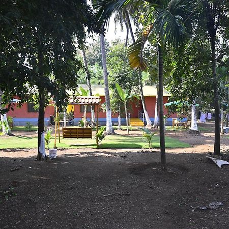 Amee'S Retreat Hotel Diveagar Bagian luar foto