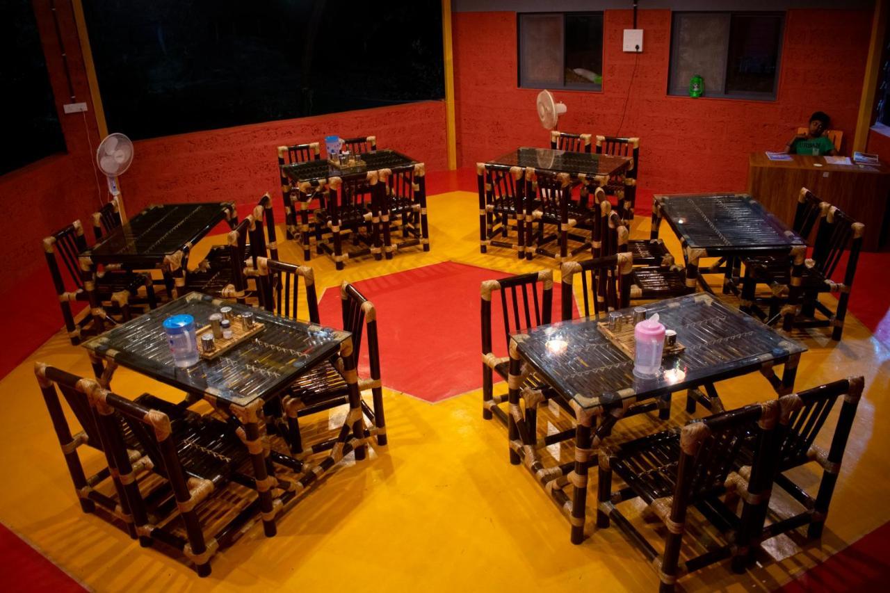 Amee'S Retreat Hotel Diveagar Bagian luar foto
