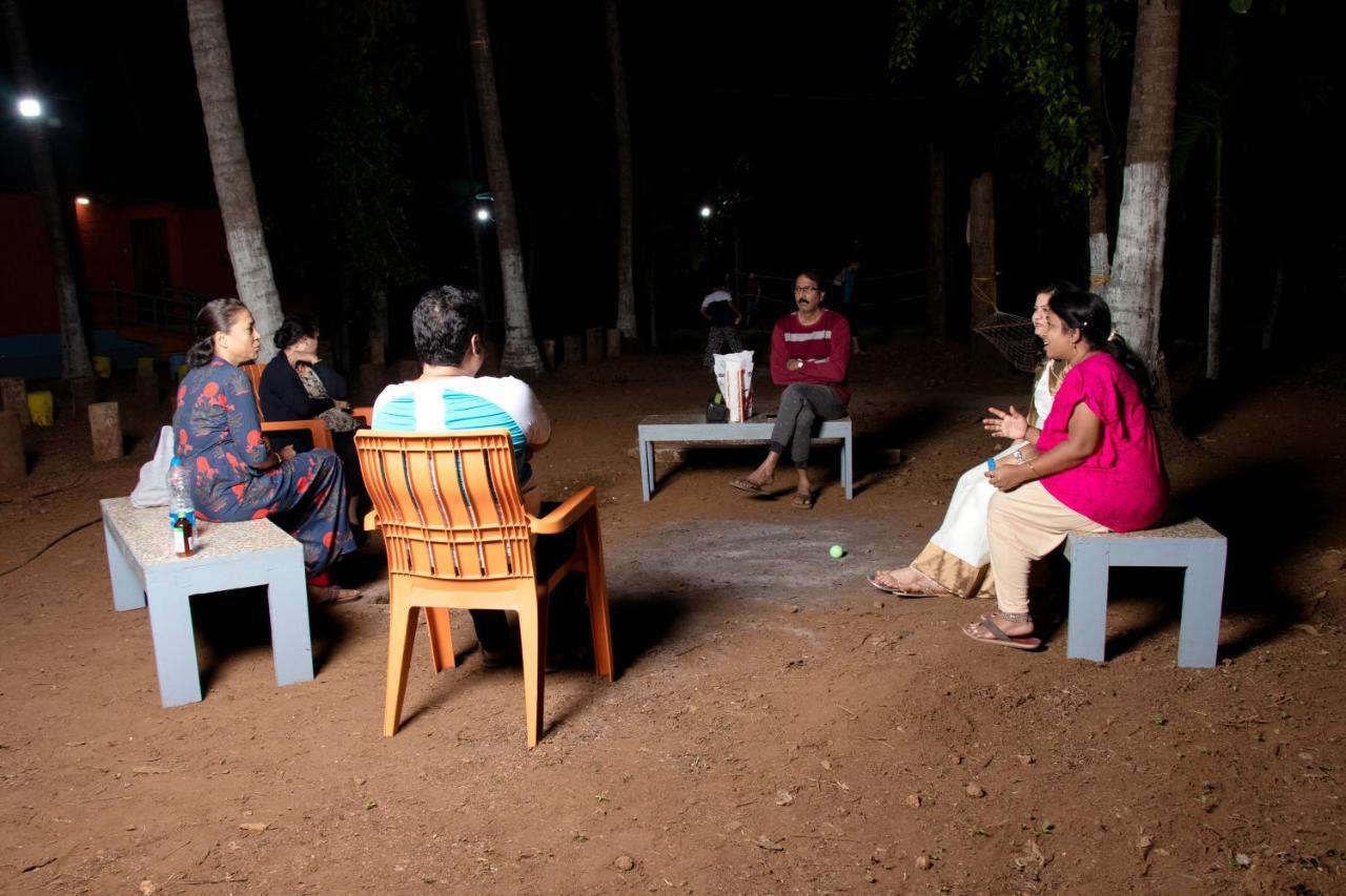 Amee'S Retreat Hotel Diveagar Bagian luar foto