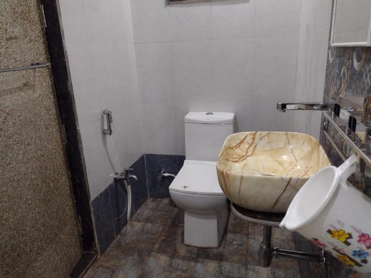 Amee'S Retreat Hotel Diveagar Bagian luar foto