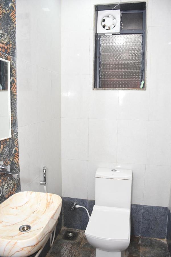 Amee'S Retreat Hotel Diveagar Bagian luar foto