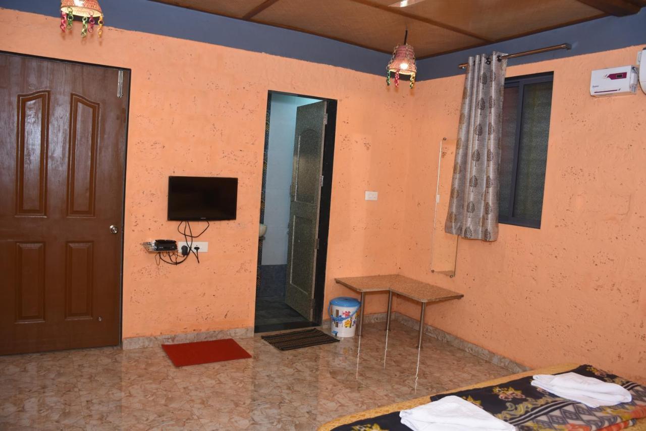 Amee'S Retreat Hotel Diveagar Bagian luar foto