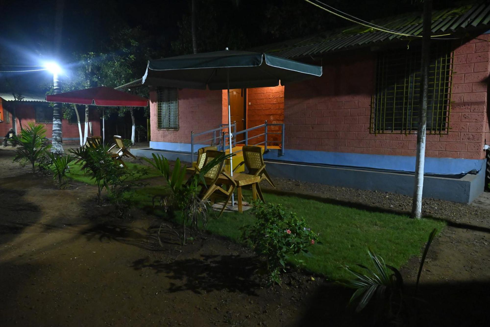 Amee'S Retreat Hotel Diveagar Bagian luar foto