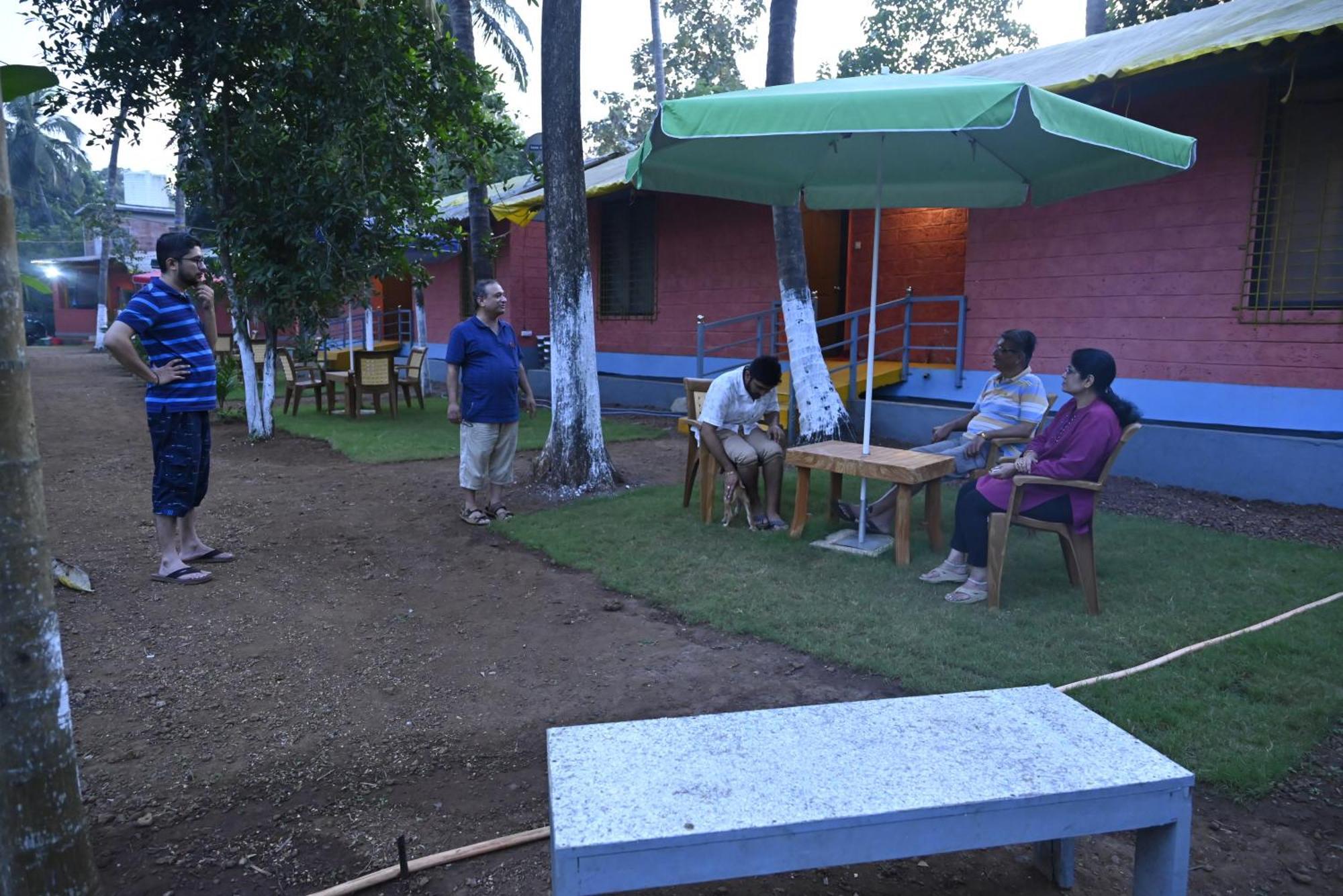 Amee'S Retreat Hotel Diveagar Bagian luar foto