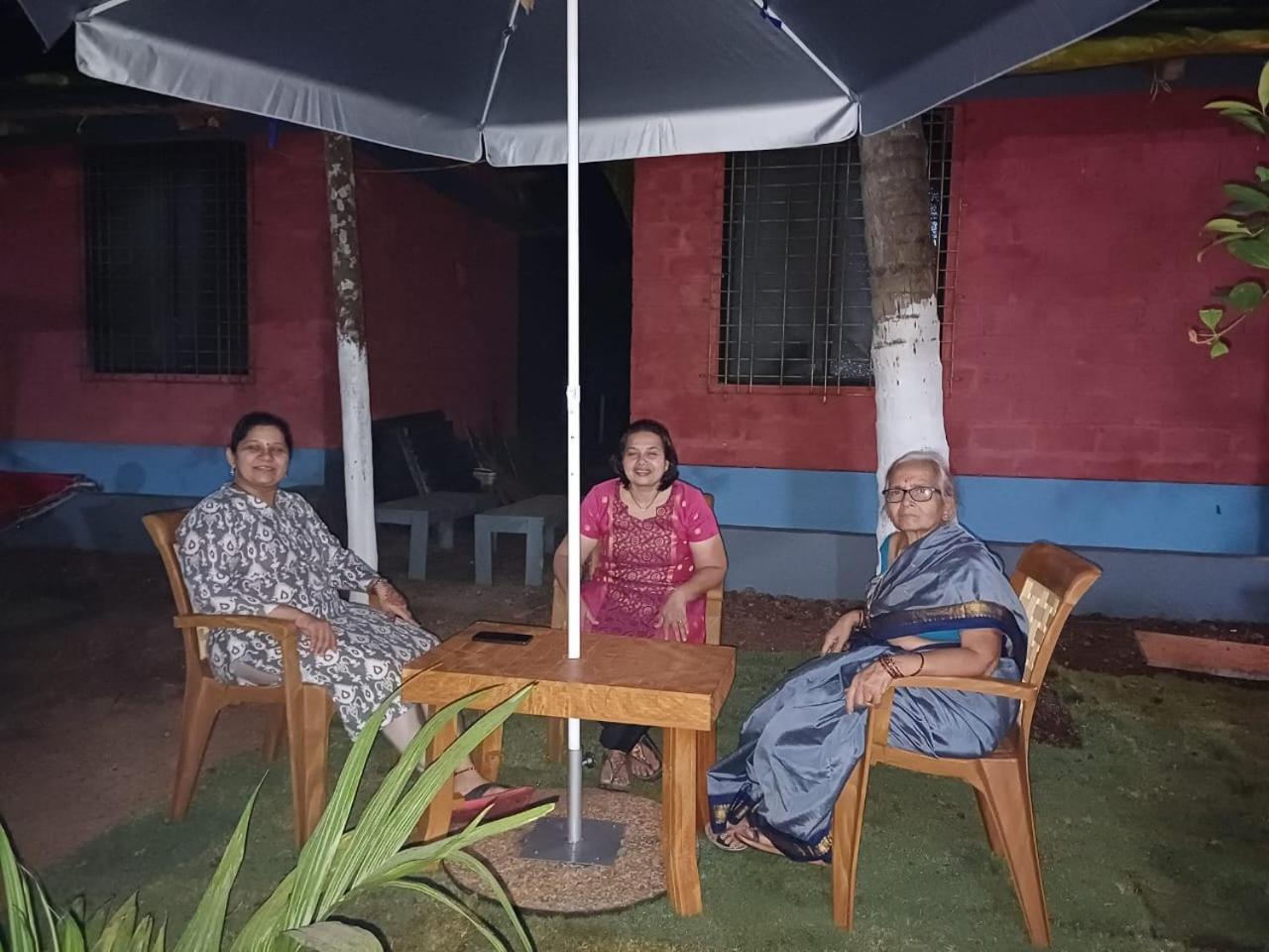 Amee'S Retreat Hotel Diveagar Bagian luar foto